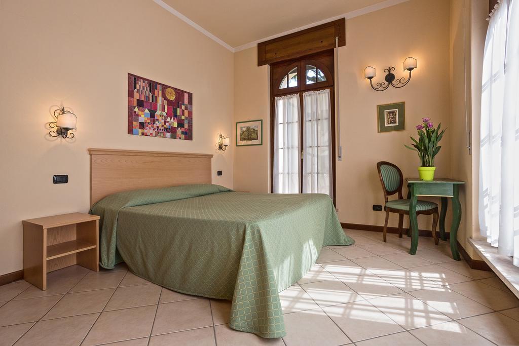 Mainard Apart-hotel 2*